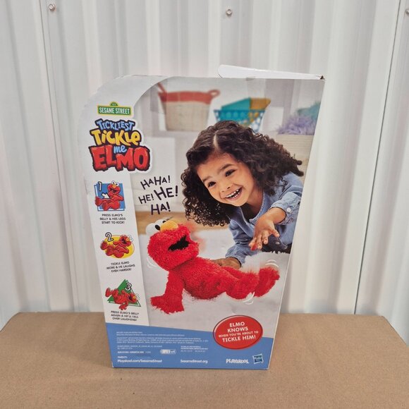 *SOLD* Sesame Street 2021 Tickliest Tickle Me Elmo NIB Tested Works - Picture 4 of 7